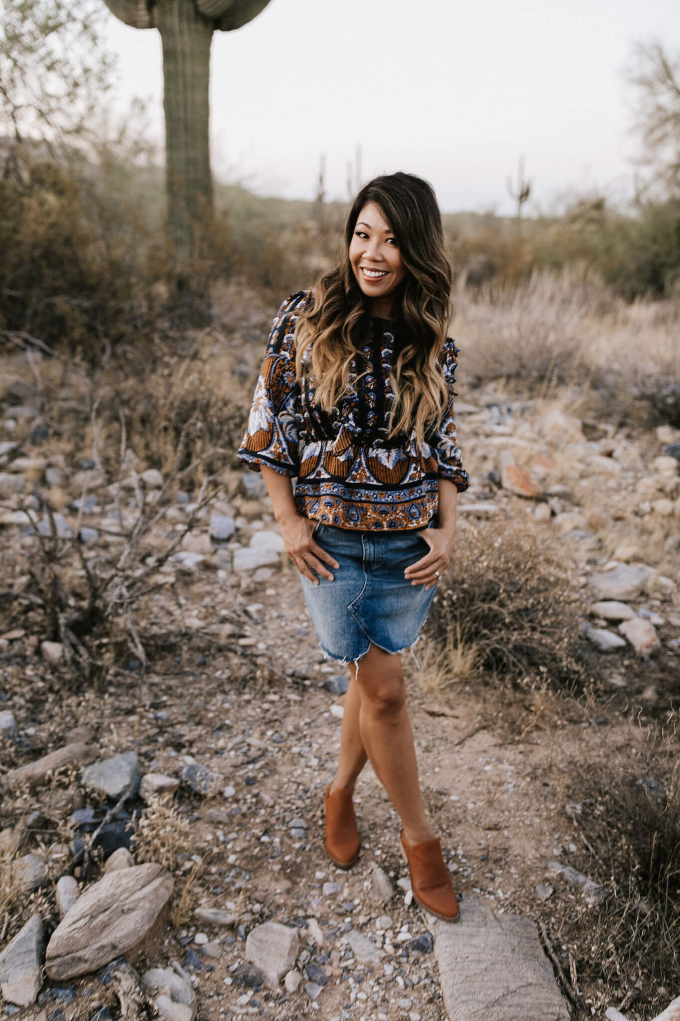 What to wear in the desert, What to wear to palm springs, What to wear to Arizona, What to wear to Scottsdale, Best desert style, Desert outfits, Desert chic fashion, Best color to wear in the desert, Boho clothing, Desert clothes, Desert chic dress, Bohemian style, How to dress bohemian, Boho chic, Boho peasant top, Bohemian peasant top, Boho look, @luckybrand, Lucky Brand, boho inspiration